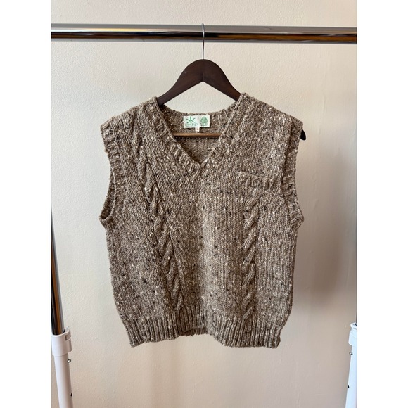 Vintage Irish Wool Cable Knit Sweater Vest – Made in Ireland - Picture 3 of 5